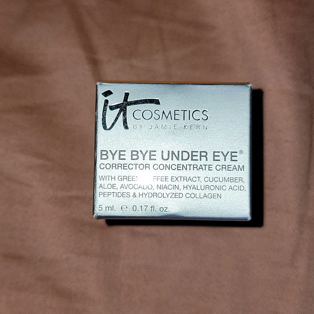 it Bye Bye Under Eye Corrector Concentrate Cream